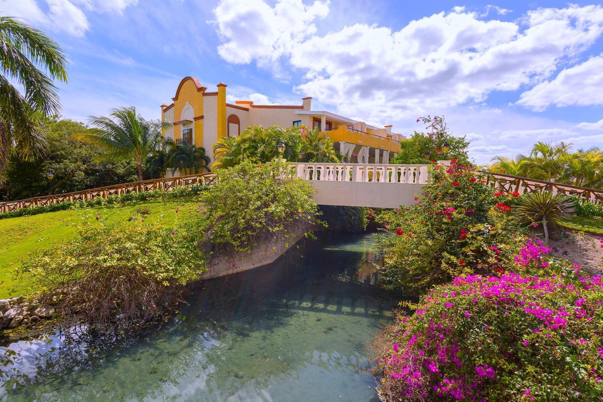 Trs Yucatan Hotel - Adults Only Akumal Kültér fotó